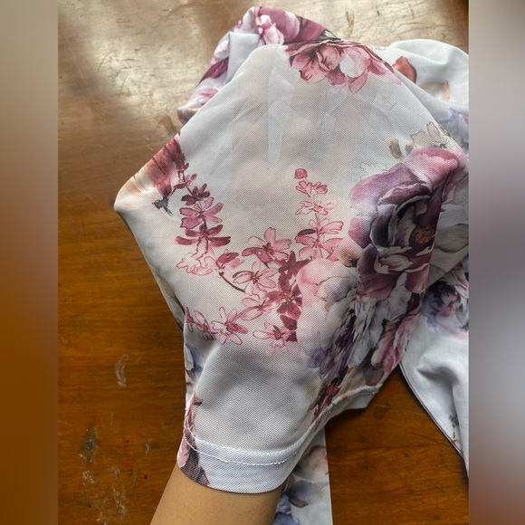 Floral mesh top - Picture 2 of 5